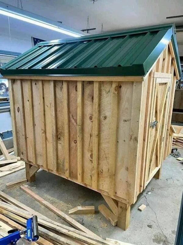 Rustic Cabin-Style Coop - Image 3